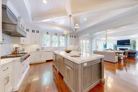 Kitchen - 370 Grove St, Needham, MA 02492 photo 1 of 3