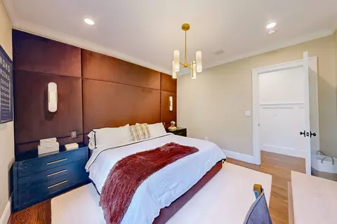 Bedroom - 370 Grove St, Needham, MA 02492 photo 6 of 7