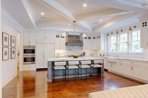 Kitchen - 370 Grove St, Needham, MA 02492 photo 2 of 3