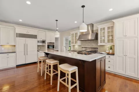 Kitchen - 21 Westerly, Weston, MA 02493 photo 2 of 5