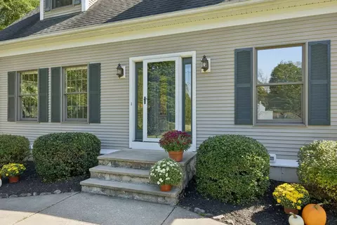 Exterior - 5 School St, Granby, MA 01033 photo 4 of 11