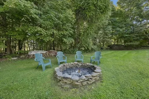 Exterior - 5 School St, Granby, MA 01033 photo 10 of 11