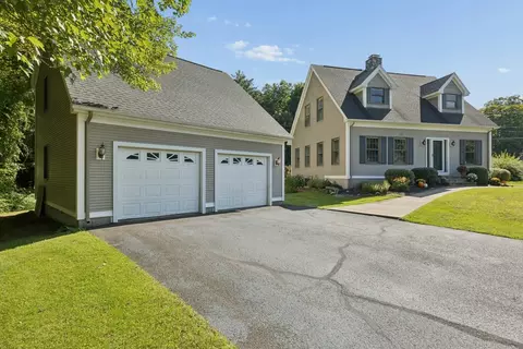 Exterior - 5 School St, Granby, MA 01033 photo 6 of 11