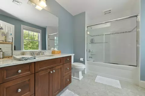 Bath - 159 Walpole St, Dover, MA 02030 photo 3 of 3