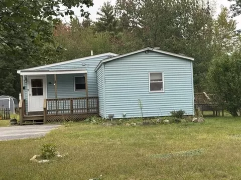 36 Vaillancourt Dr, New Ipswich, NH 03071