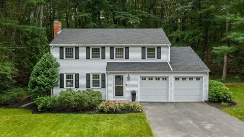 39 Rolling Ln, Wayland, MA 01778