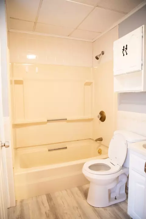 Bath - 73 Wooley St, Fall River, MA 02724 photo 1 of 1