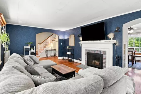 Living - 43 Klebart Ave, Webster, MA 01570 photo 4 of 4