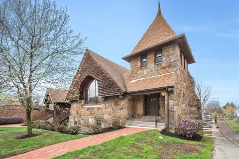 157 Beale St #5, Quincy, MA 02170