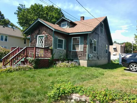 26 Rockwell Ave, Brockton, MA 02302