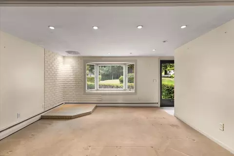 Living - 8 Clay Pond Rd, Bourne, MA 02532 photo 2 of 4