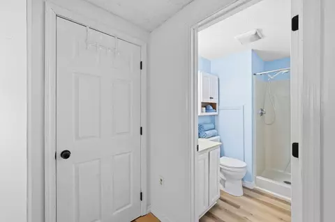 Entry Way - 380 Plumtree Rd, Springfield, MA 01118 photo 3 of 3