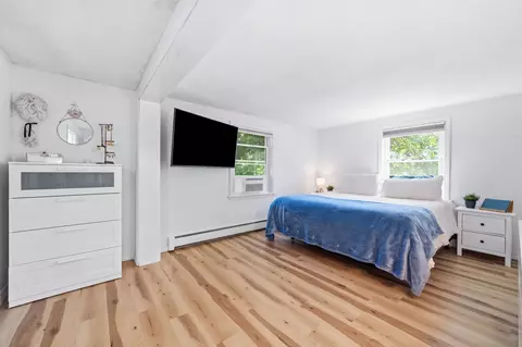 Bedroom - 380 Plumtree Rd, Springfield, MA 01118 photo 1 of 6