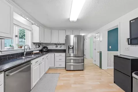Kitchen - 380 Plumtree Rd, Springfield, MA 01118 photo 2 of 5