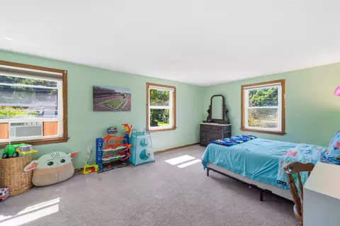 Bedroom - 380 Plumtree Rd, Springfield, MA 01118 photo 5 of 6