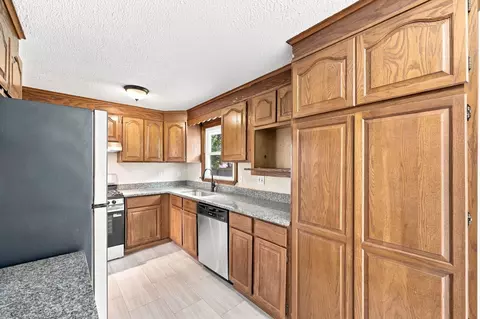 Kitchen - 76 Daley St, Chicopee, MA 01013 photo 6 of 7