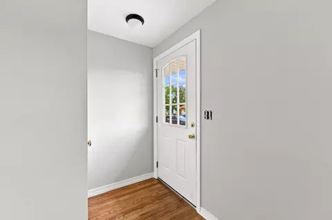 Entry Way - 76 Daley St, Chicopee, MA 01013 photo 1 of 2