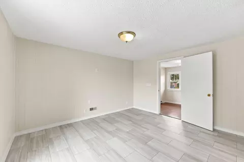 Bedroom - 76 Daley St, Chicopee, MA 01013 photo 1 of 7