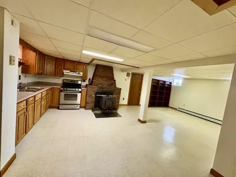 Kitchen - 175 Dana Ave, Worcester, MA 01604 photo 1 of 4