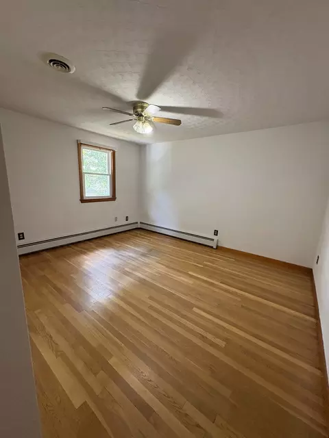 Bedroom - 175 Dana Ave, Worcester, MA 01604 photo 3 of 3
