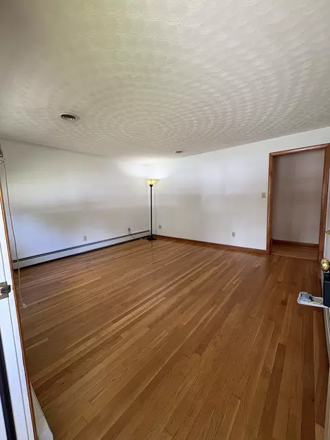 Living - 175 Dana Ave, Worcester, MA 01604 photo 1 of 3
