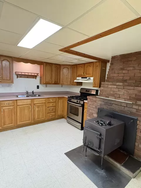 Kitchen - 175 Dana Ave, Worcester, MA 01604 photo 4 of 4