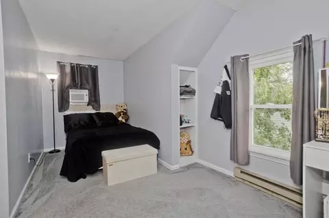 Bedroom - 143 Winton St, Springfield, MA 01118 photo 4 of 8