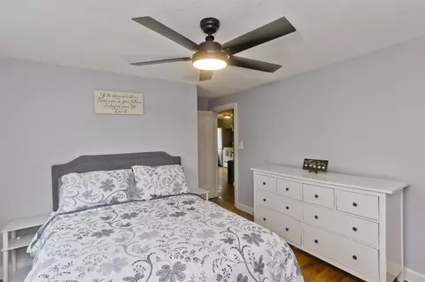 Bedroom - 143 Winton St, Springfield, MA 01118 photo 3 of 8