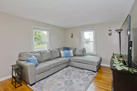 Living - 143 Winton St, Springfield, MA 01118 photo 2 of 2