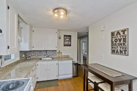 Kitchen - 143 Winton St, Springfield, MA 01118 photo 3 of 4