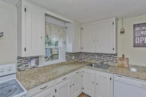Kitchen - 143 Winton St, Springfield, MA 01118 photo 4 of 4