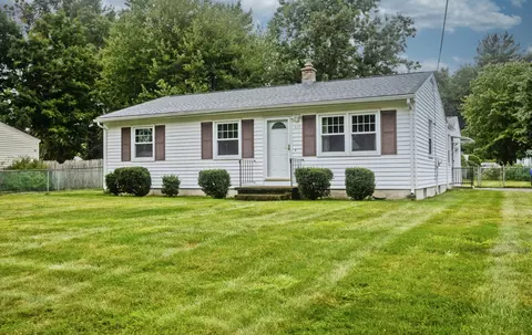 Exterior - 539 Dutchess St, Springfield, MA 01129 photo 1 of 4