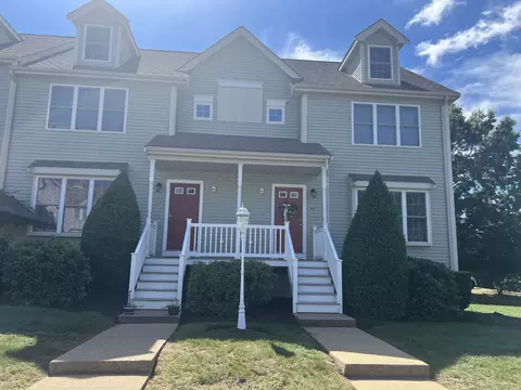 646 Bedford St #A8, Whitman, MA 02382