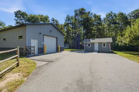 Exterior - 1 Fellowship Cir, Wareham, MA 02576 photo 3 of 13