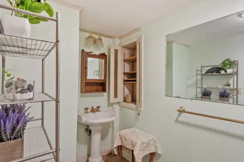 Bath - 46 Broad St, Barre, MA 01005 photo 4 of 4