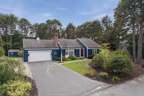 105 Beacon St, Yarmouth, MA 02664