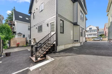 Exterior - 446 Broadway #1, Somerville, MA 02145 photo 1 of 3