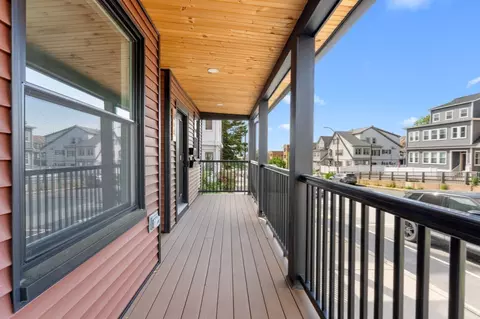 Exterior - 446 Broadway #1, Somerville, MA 02145 photo 2 of 3