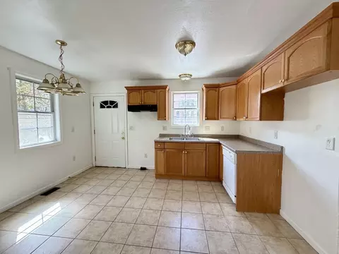 Kitchen - 52-54 Reed St, Springfield, MA 01109 photo 1 of 3