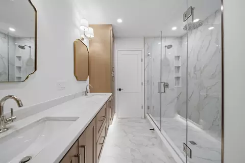 Bath - 421 E 6th St #TH3, Boston, MA 02127 photo 1 of 9