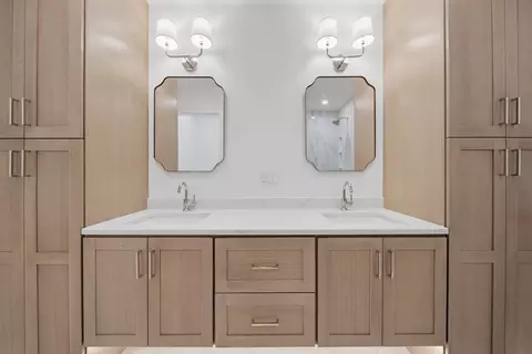 Bath - 421 E 6th St #TH3, Boston, MA 02127 photo 3 of 9