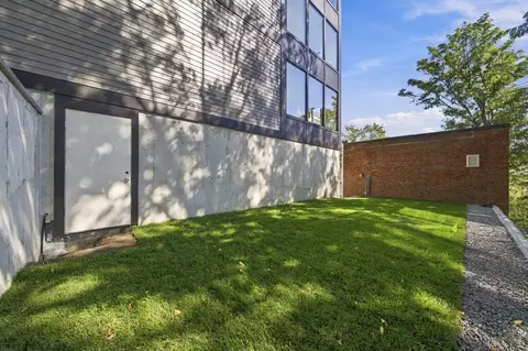 Exterior - 421 E 6th St #TH3, Boston, MA 02127 photo 9 of 9