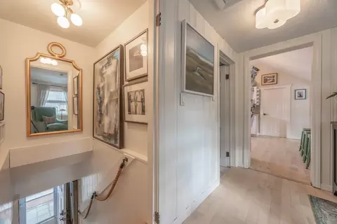 Entry Way - 13 Lincoln St, Wareham, MA 02571 photo 4 of 4