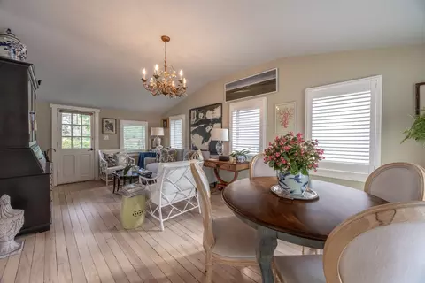 Dining - 13 Lincoln St, Wareham, MA 02571 photo 1 of 2