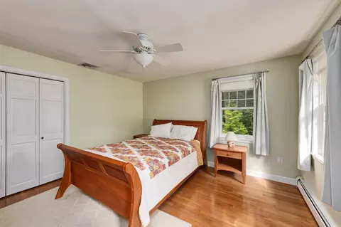 Bedroom - 19 Appleton Ln, Boxford, MA 01921 photo 4 of 5