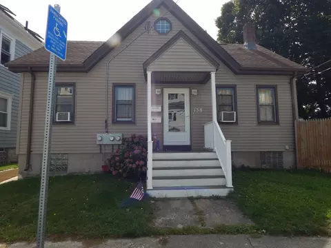 158 Adams St, New Bedford, MA 02746