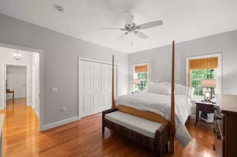 Bedroom - 29 Pimlico Pond Rd, Mashpee, MA 02649 photo 3 of 7