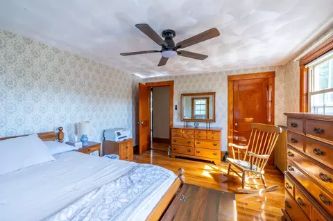 Bedroom - 6 Hillcrest Rd, Beverly, MA 01915 photo 2 of 6