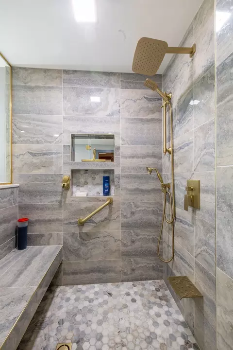 Bath - 6 Hillcrest Rd, Beverly, MA 01915 photo 5 of 5