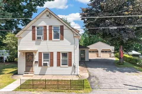 14 Green St, Westborough, MA 01581